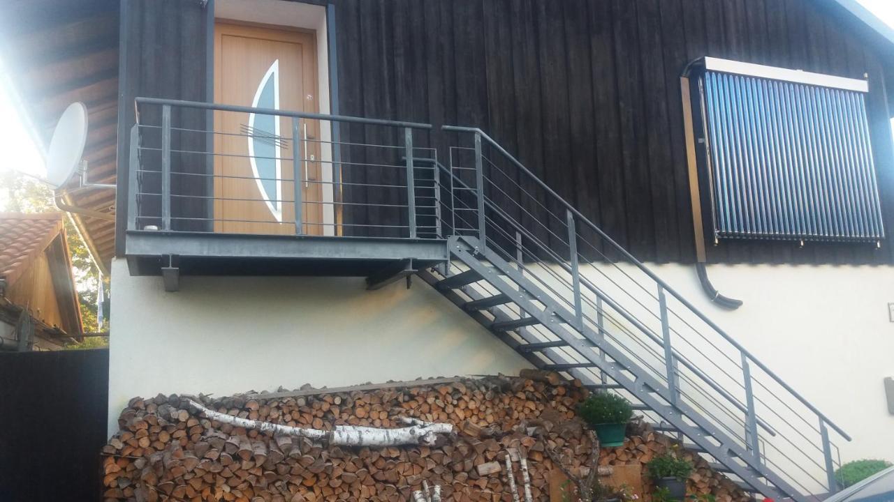 Fam.Singer Garching an Der Alz Exterior foto